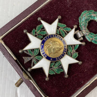 Médaille Chevalier Légion d'honneur et boitier
