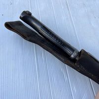 WH Baïonnette 84/98 Plaquettes Bakélite et gousset cuir noir
