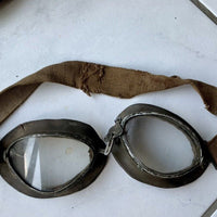 Lot Casque Ceinturon Brelage Sac Lunettes Allemand Ww2 Local Alsace 1944 1945