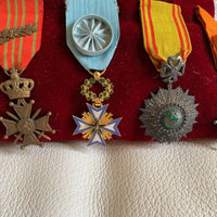 Coussin D'Un Officier Rempli De Médailles Militaire Ww1 1914-1918