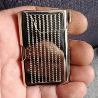 Ancien Briquet À Essence