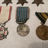 Lot de 10 Médailles Ordres Décorations Militaires Divers Pays