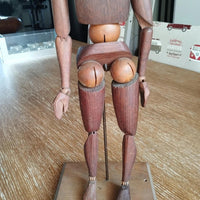 Mannequin articulé ancien en bois maquette PL modèle déposé breveté S.G.D.G