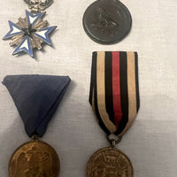 Lot de 10 Médailles Ordres Décorations Militaires Divers Pays
