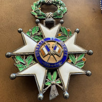 Lot Médailles Militaire ancienne , Légion D’honneur Émaillée 1939