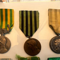 Lot de 6 médailles militaires Décorations Ordre République Française