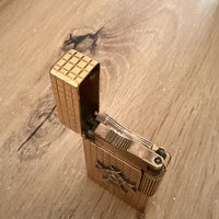 Briquet S.T. Dupont Drago Paris 5e Bataillon Thai Indochine Essence