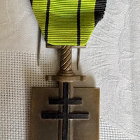 Médaille Compagnon Libération dans sa Boite Documents Livres