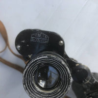 Paire de jumelles modèle 1935, 8x30, et étui en cuir marron