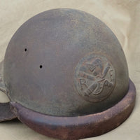 Casque de tankiste et képi d'un sous-lieutenant du 9ème BCC Bataillon