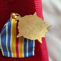 Coussin D'Un Officier Rempli De Médailles Militaire Ww1 1914-1918