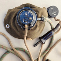 Masque à oxygène RAF Type D avec microphone Type 26 — Seconde Guerre mondiale, 1940-1941