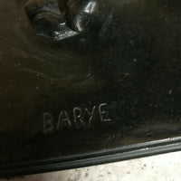 Antoine Louis Barye  (1796-1875)  Bronze  " Lion" Signé