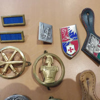 Lot de 16 Insignes Militaire Français