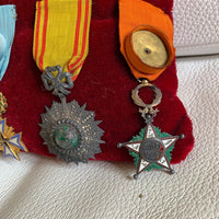 Coussin D'Un Officier Rempli De Médailles Militaire Ww1 1914-1918