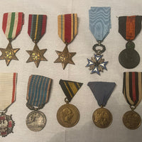 Lot de 10 Médailles Ordres Décorations Militaires Divers Pays