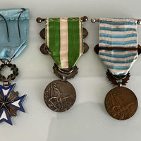 Luxe Lot De Décorations, Médailles De L'Armée Française 2 Gm,