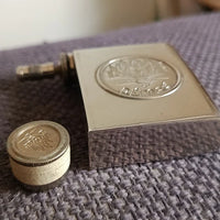 Ancien Briquet À Essence