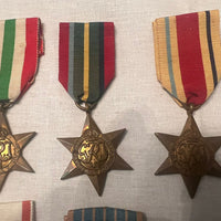 Lot de 10 Médailles Ordres Décorations Militaires Divers Pays