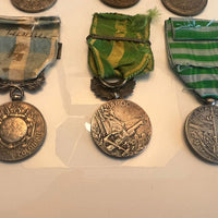 Lot de 6 médailles militaires Décorations Ordre République Française