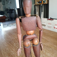 Mannequin articulé ancien en bois maquette PL modèle déposé breveté S.G.D.G