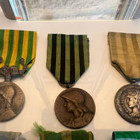 Lot de 6 médailles militaires Décorations Ordre République Française