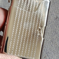 Ancien Briquet À Essence