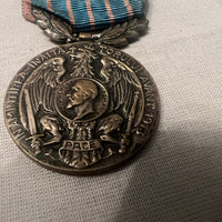 Lot de 10 Médailles Ordres Décorations Militaires Divers Pays