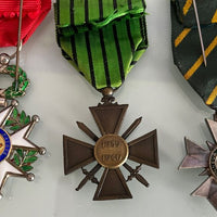 Luxe Lot De Décorations, Médailles De L'Armée Française 2 Gm,